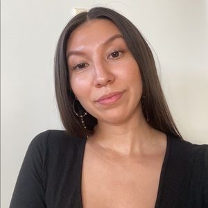 Meet your Posher, Ysna